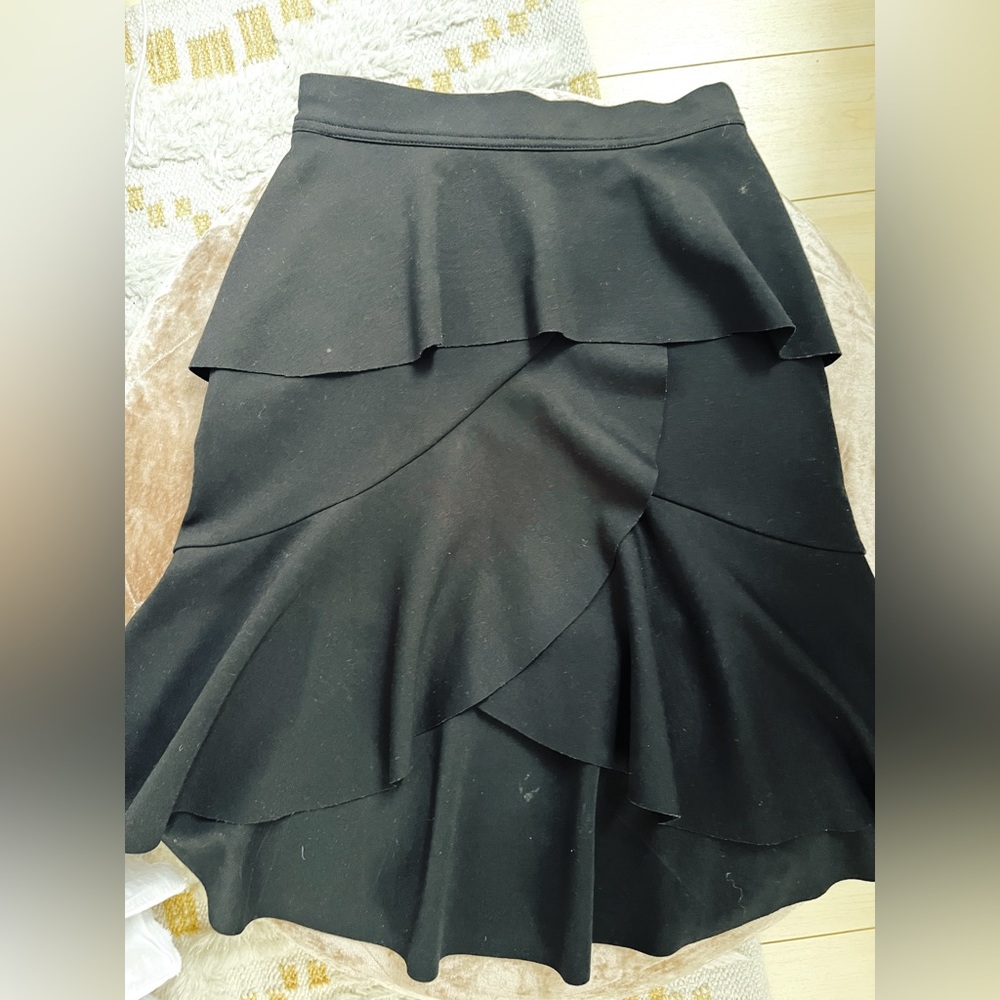 Ruffled Club Monaco Scubarla skirt